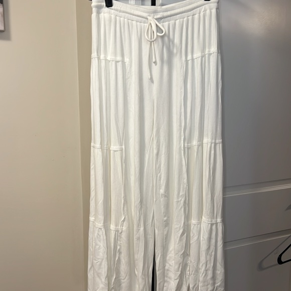 Pol White Drawstring Pleated wide leg Pants - Picture 2 of 4